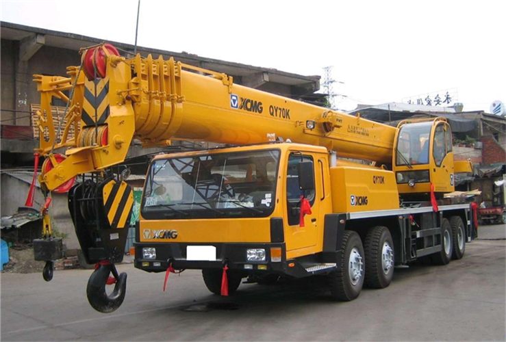 边坝县吊车出租选择重点