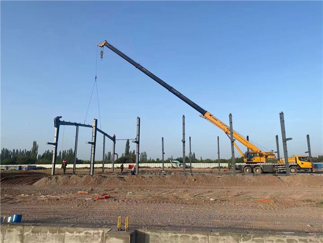 边坝县夜间、节假日作业是否有加价？加价比例多少？