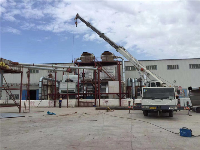 边坝县“手脚齐动”—— 吊车的 “协同作业” 技术